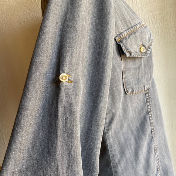 Cloth & Stone grey fitted button down shirt Size M *NEVER WORN* - Picture 7 of 11